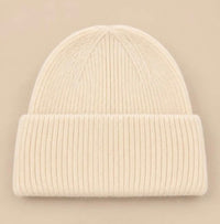 THE COZY BEANIE